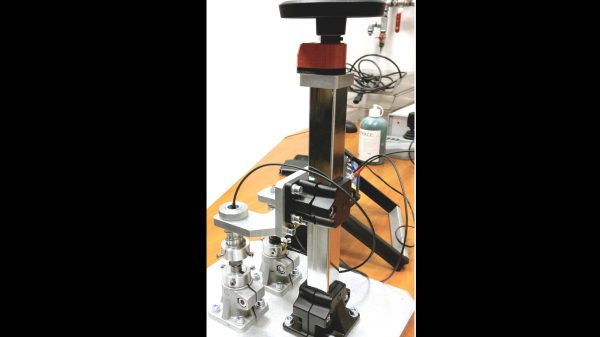 Stanowisko do wyznaczania modułu Younga z wykorzystaniem mechanizmu przesuwu oraz łączników Elesa+Ganter