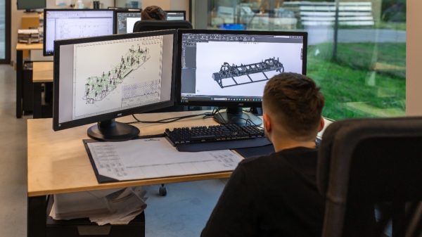 Elementy Elesa+Ganter w przyrządach spawalniczych