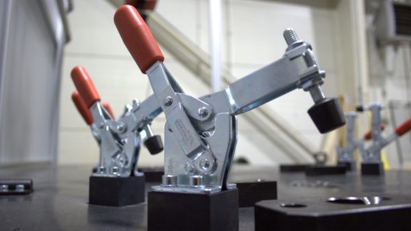 Standardowe elementy maszyn w stanowisku do badania i kontroli wyrobów – Case study firmy MECANE Engineering Sp. z o.o. i LabteQ Sp. z o.o.